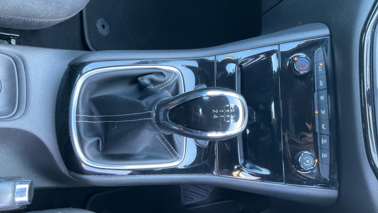 Vauxhall Astra 1.4i 16V SRi 5dr Petrol Hatchback